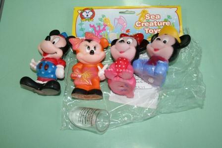 Squeezable, squeaky toy sea creature set