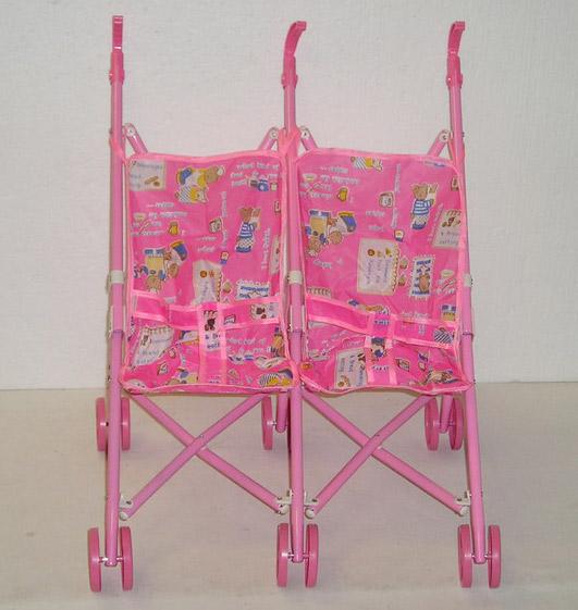 Double push-chair for dolls