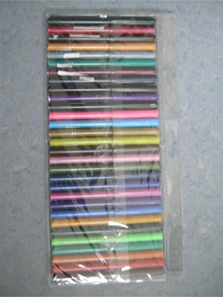 Felt-tip pens - 30 fibre-tip pens with ventilated cap