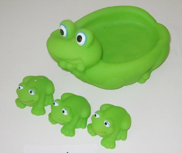 Set of squeezable toy frogs