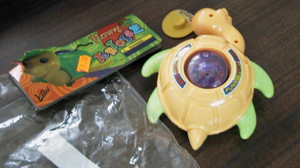Plastic toy - “Tortuga Rapida”
