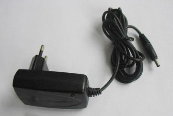 Travel charger - Charger for mobile phone