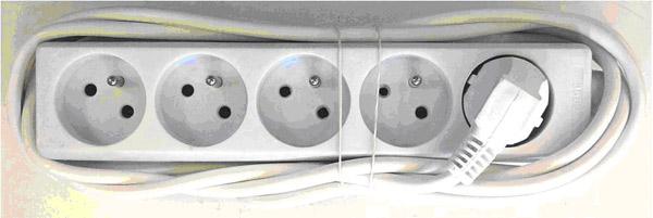 Extension cord set - Portable electrical adaptor