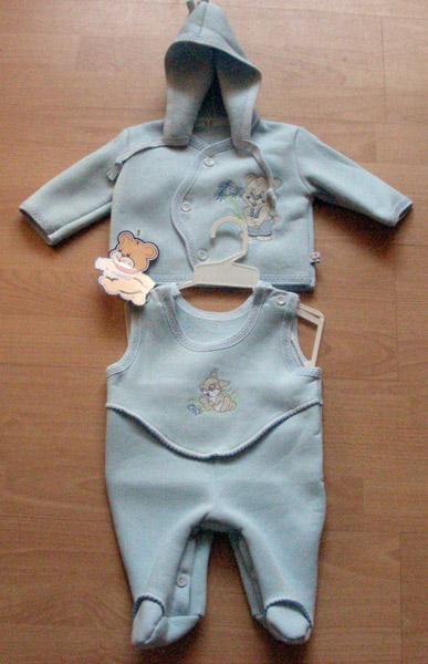 Baby's clothing set
