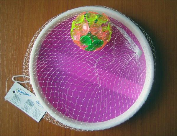 Flashing ball with paddle