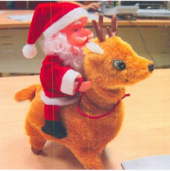 Reindeer and Father Christmas - Battery-powered reindeer and Father Christmas