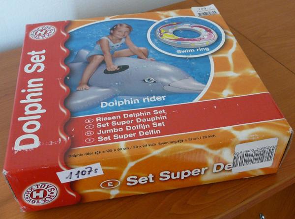 Inflatable set dolphin and ring