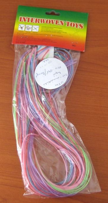 Plastic Strands / Scoubidous
