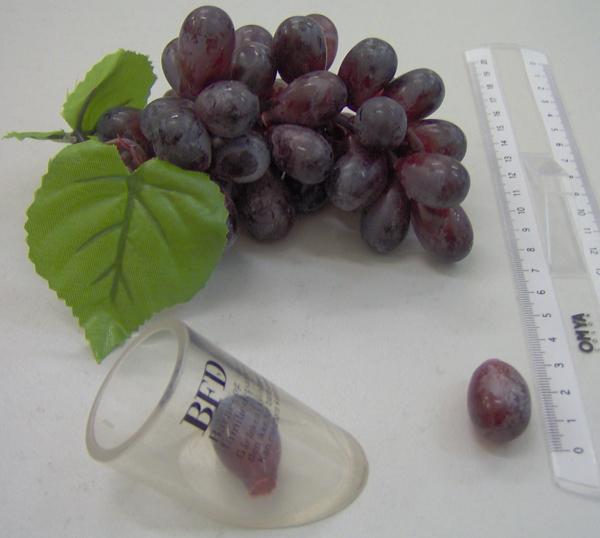 Decorative article - grapes