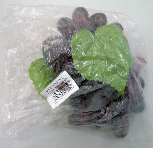 Decorative article - grapes