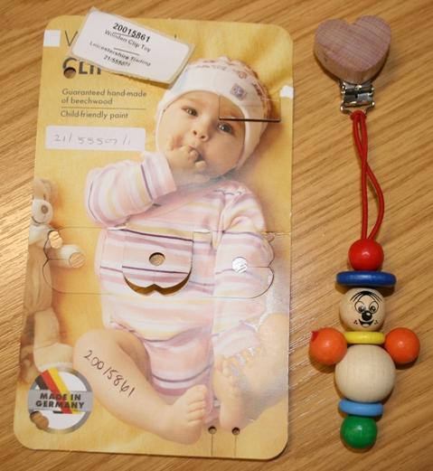 Wooden clip toy