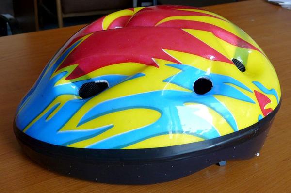 Bicycle helmet