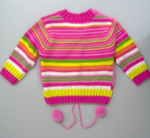 Girl's pullover