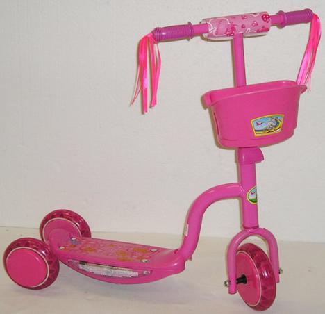 Toy scooter