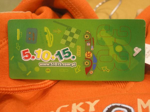 Children's tops with hoods