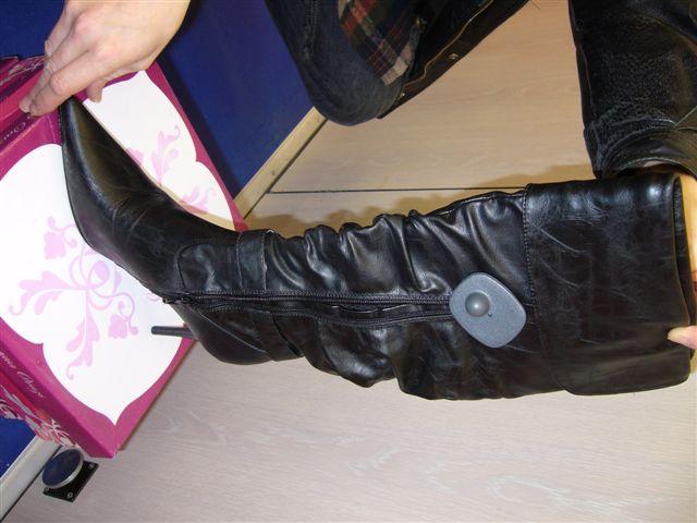 Leather ladies' shoes