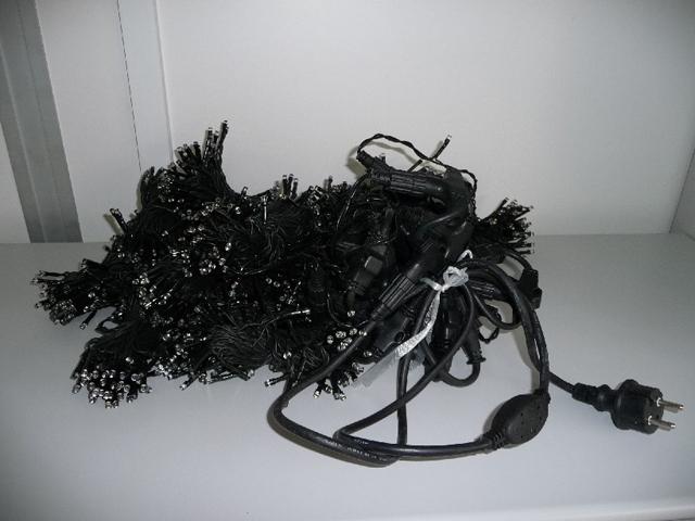 Christmas light chain