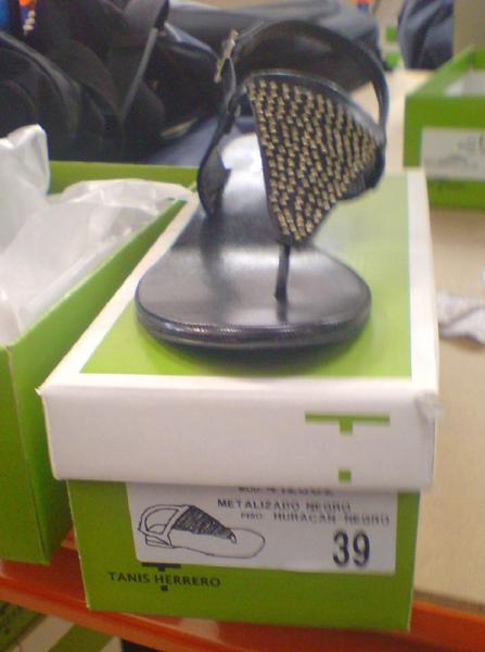 Ladies' sandals