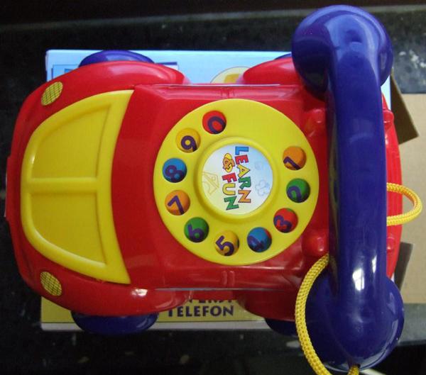 Pull-along telephone
