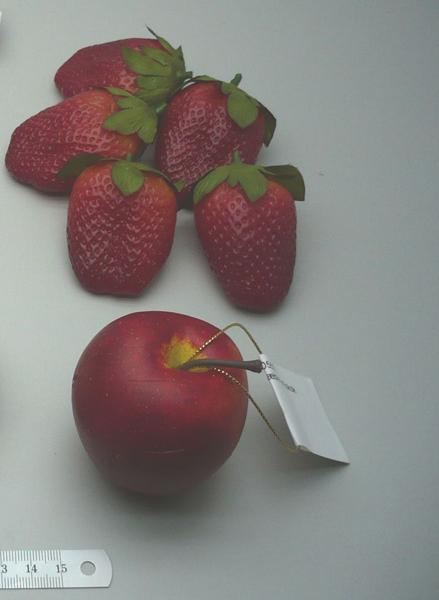 Decorative articles - strawberry and apple