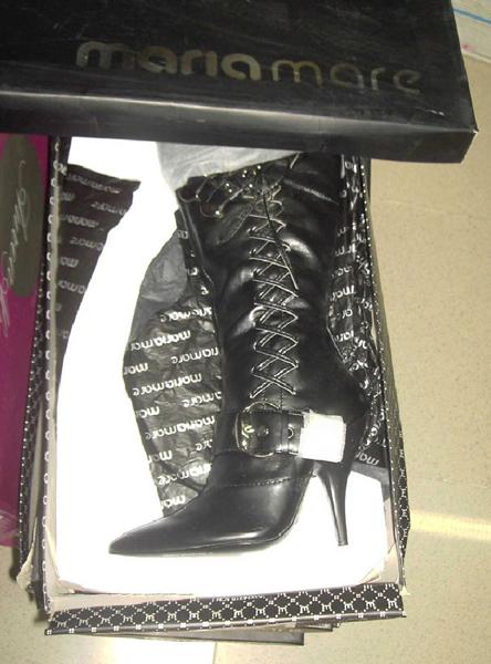 Ladies' boots