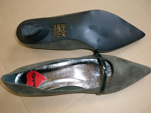 Women's shoes