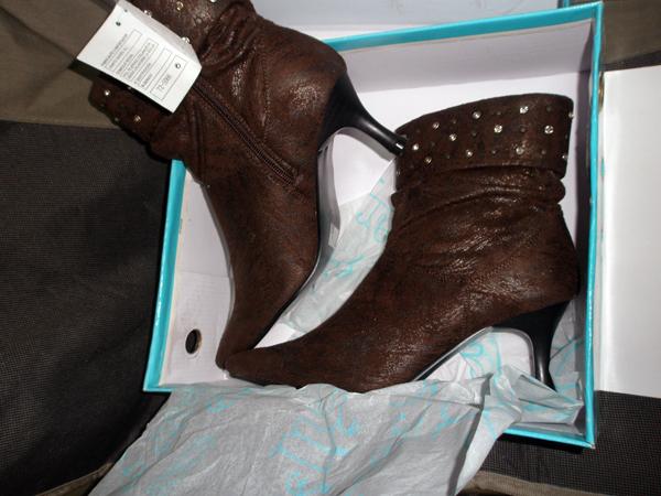 Ladies’ ankle boots