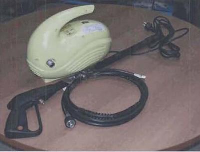 High-pressure water cleaner