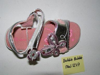 Girls' sandals