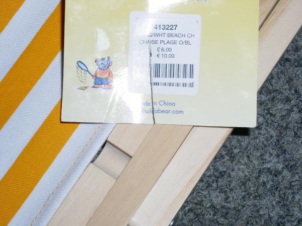 Stuffed teddy bear's Beach Chair