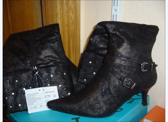 Ladies' boots
