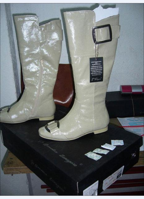 Ladies' boots