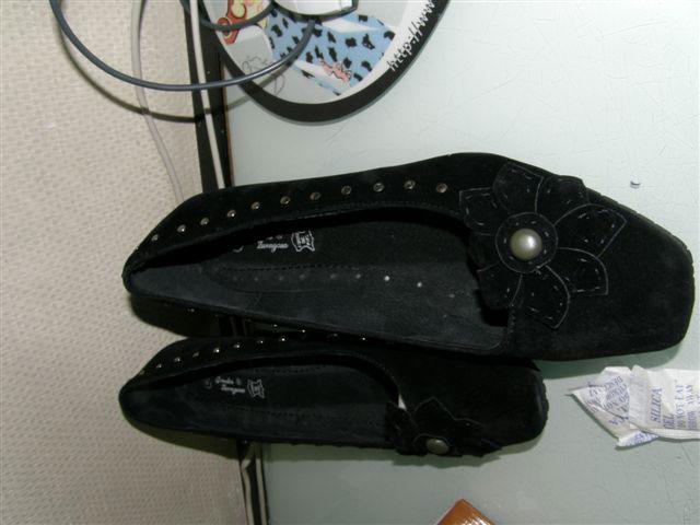 Ladies' shoes