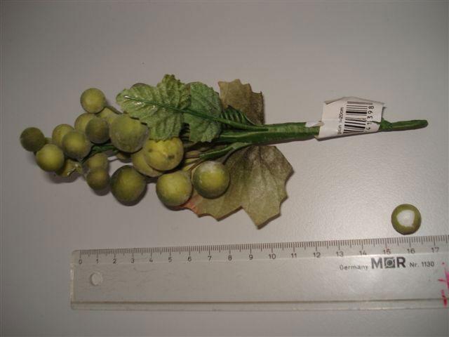 Decorative bunch of green grapes