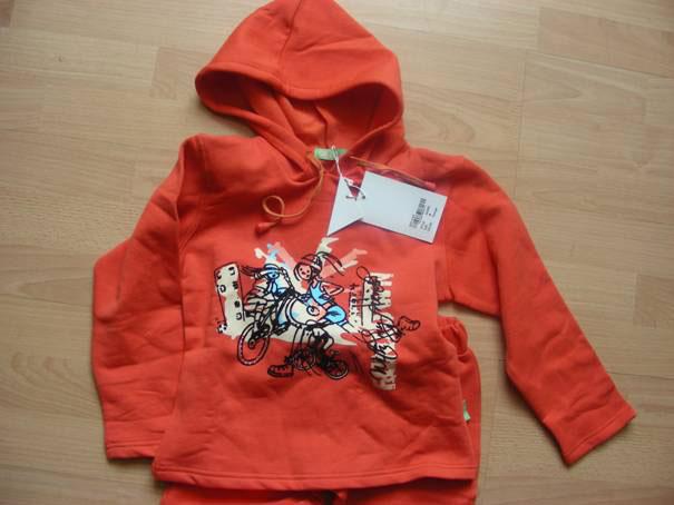 Baby's track suit
