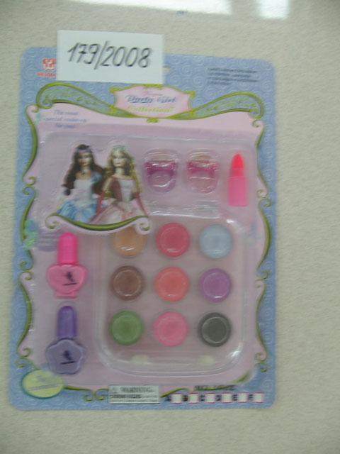 Set of cosmetics for doll - Pretty girl