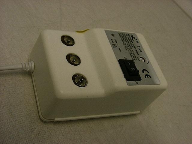 Antenna amplifier