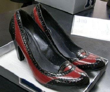 Ladies' shoes