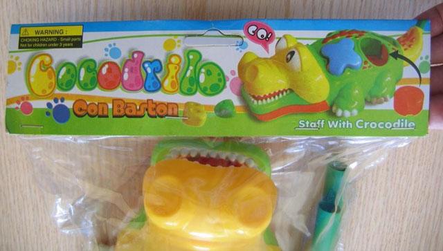 Push-along toy - Cocodrilo Con Baston
