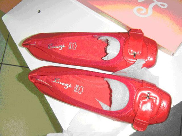 Ladies' shoes