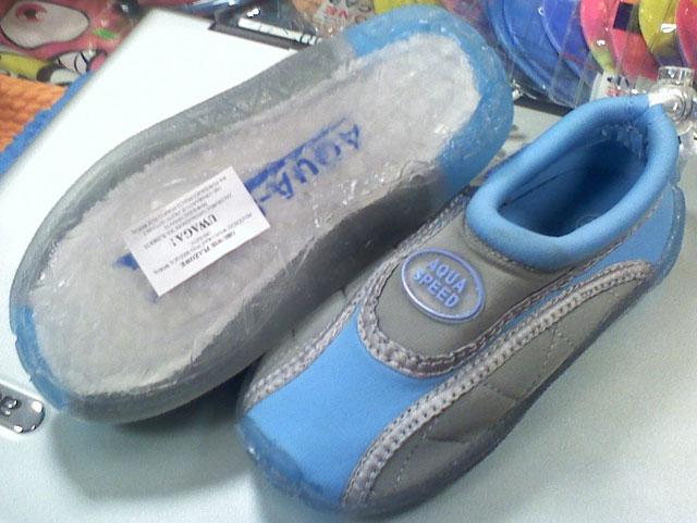 Beach shoes