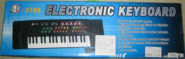 Toy electronic keyboard