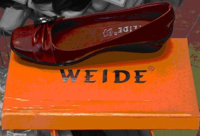 Ladies' shoes
