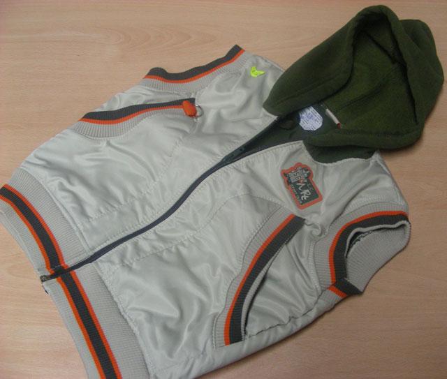 Children’s sleeveless jackets