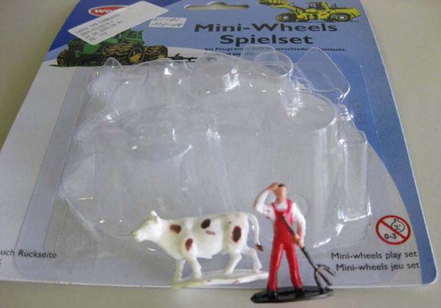 Plastic farm play set - Mini-Wheels play set