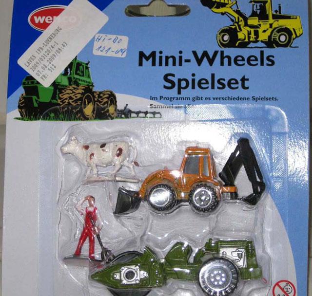 Plastic farm play set - Mini-Wheels play set
