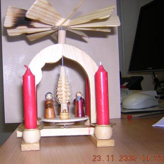 Christmas Pyramid - Krippe