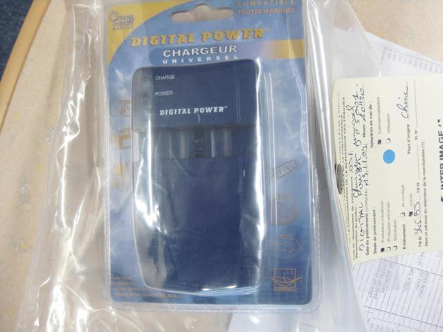 Universal charger - Chargeur Universel
