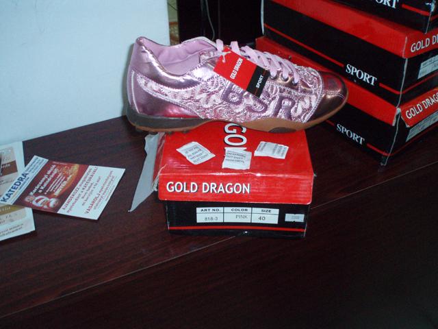 Ladies' shoes