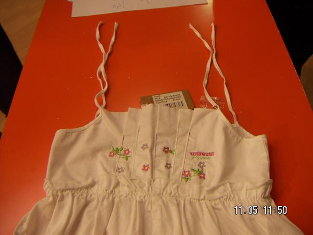 Girl’s dress